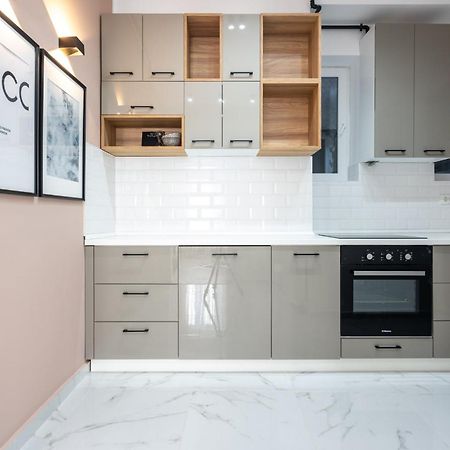 בוקרשט The Loft Luxury Apartments-Near The Park In The City Center מראה חיצוני תמונה